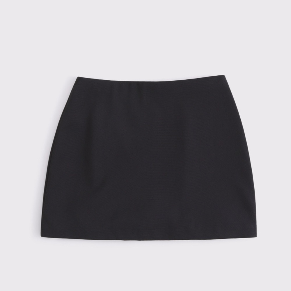 A&F Scarlett Mini Skort